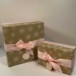 Winter holiday gift boxes